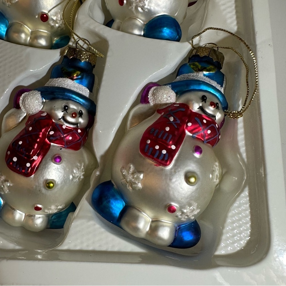 Holiday collection Hand decorated Glass snowman Christmas ornament - Picture 4 of 5